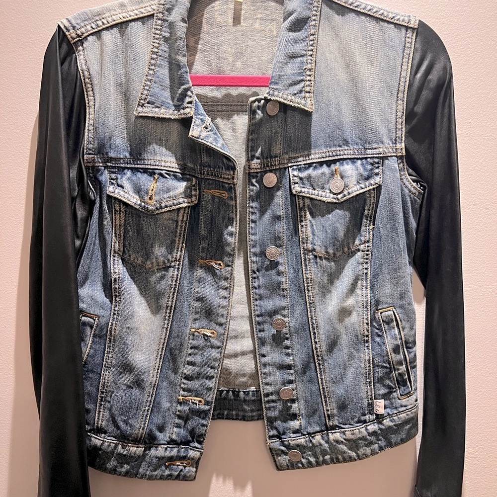 Aritzia Talula Jean and leather jacket